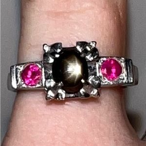 Pretty Unstamped Lab Created Black Star Gemstone With Two Pink Stones